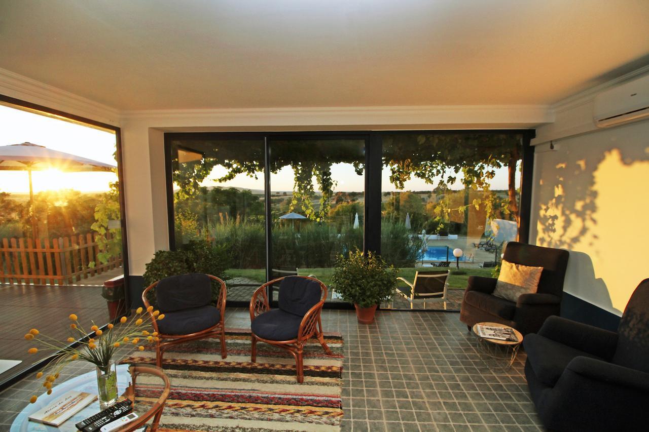 Monte Do Colmeal - Country House & Wine Guest House มอโรง ภายนอก รูปภาพ