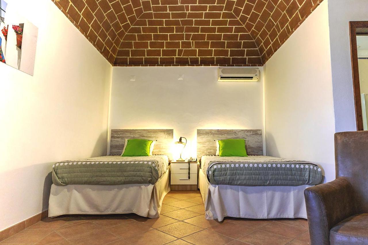 Monte Do Colmeal - Country House & Wine Guest House มอโรง ภายนอก รูปภาพ